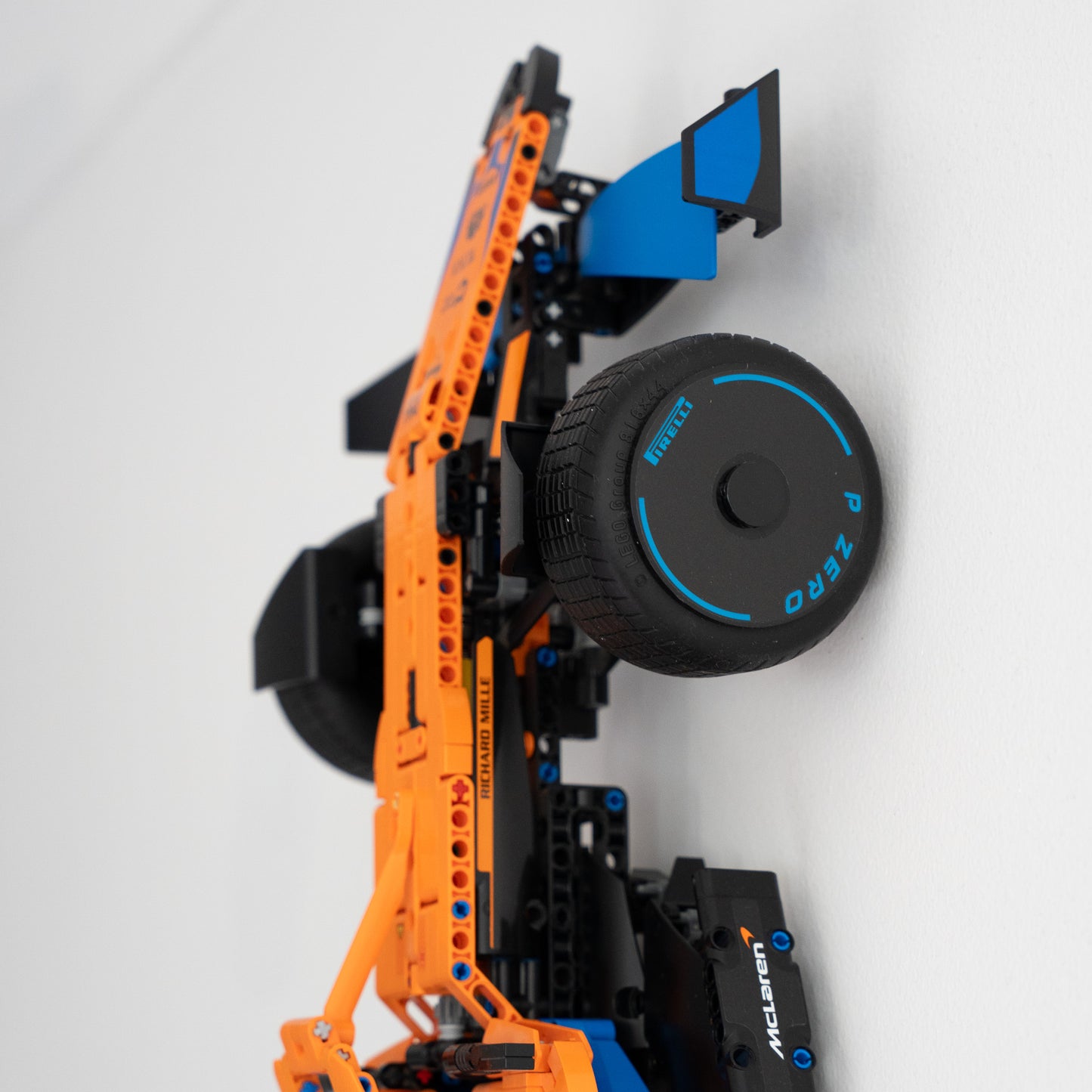 Wall Mount for LEGO® Technic™ McLaren Formula 1™ Race Car (42141)